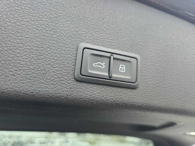 2024 Audi Q8 e-tron Premium Plus