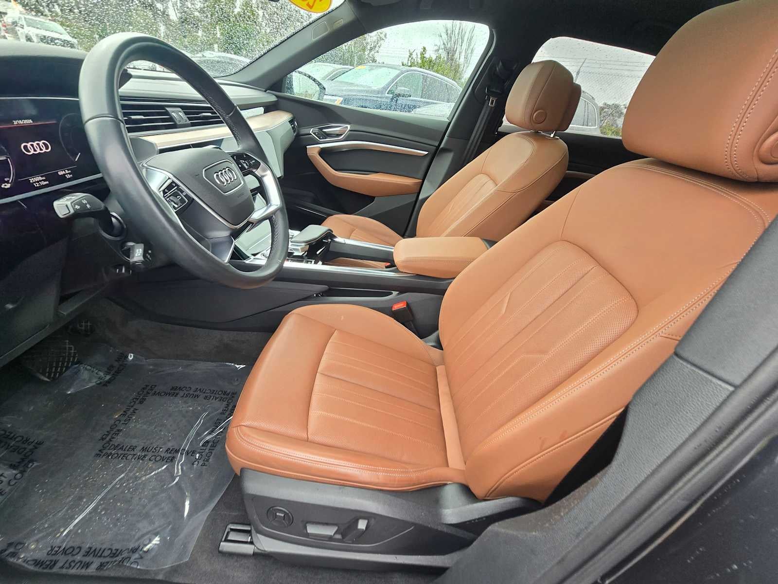 2024 Audi Q8 e-tron Premium Plus