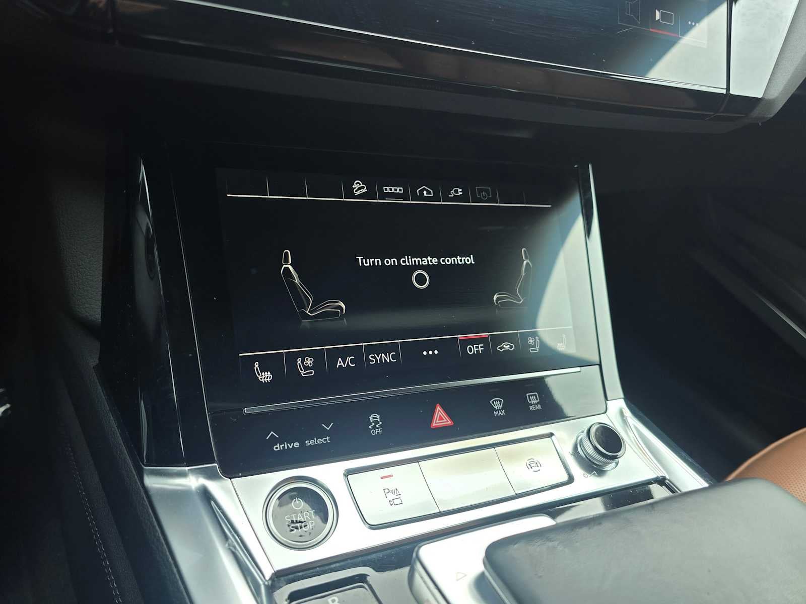 2024 Audi Q8 e-tron Premium Plus