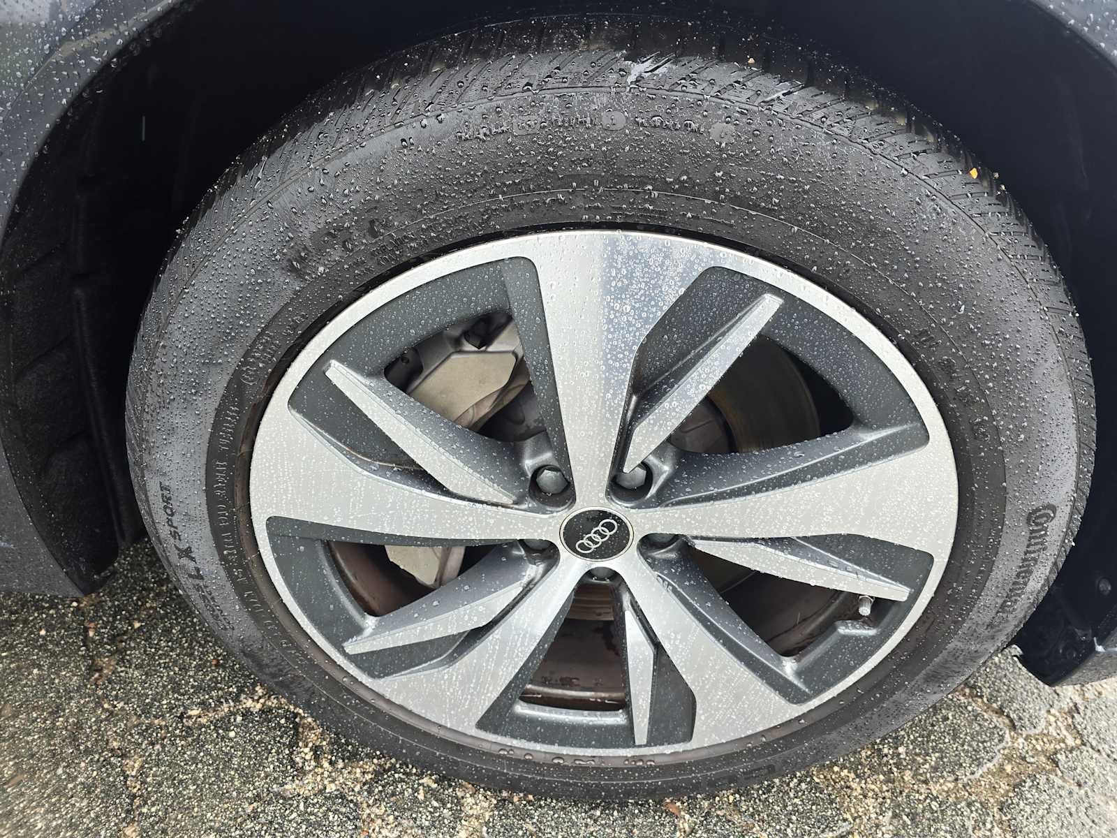 2024 Audi Q8 e-tron Premium Plus