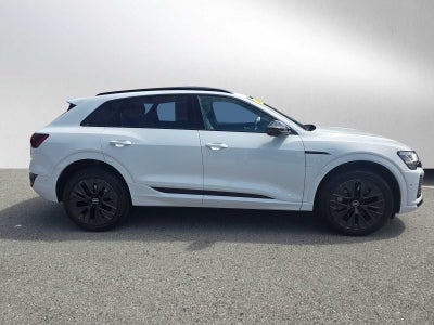 2024 Audi Q8 e-tron Prestige
