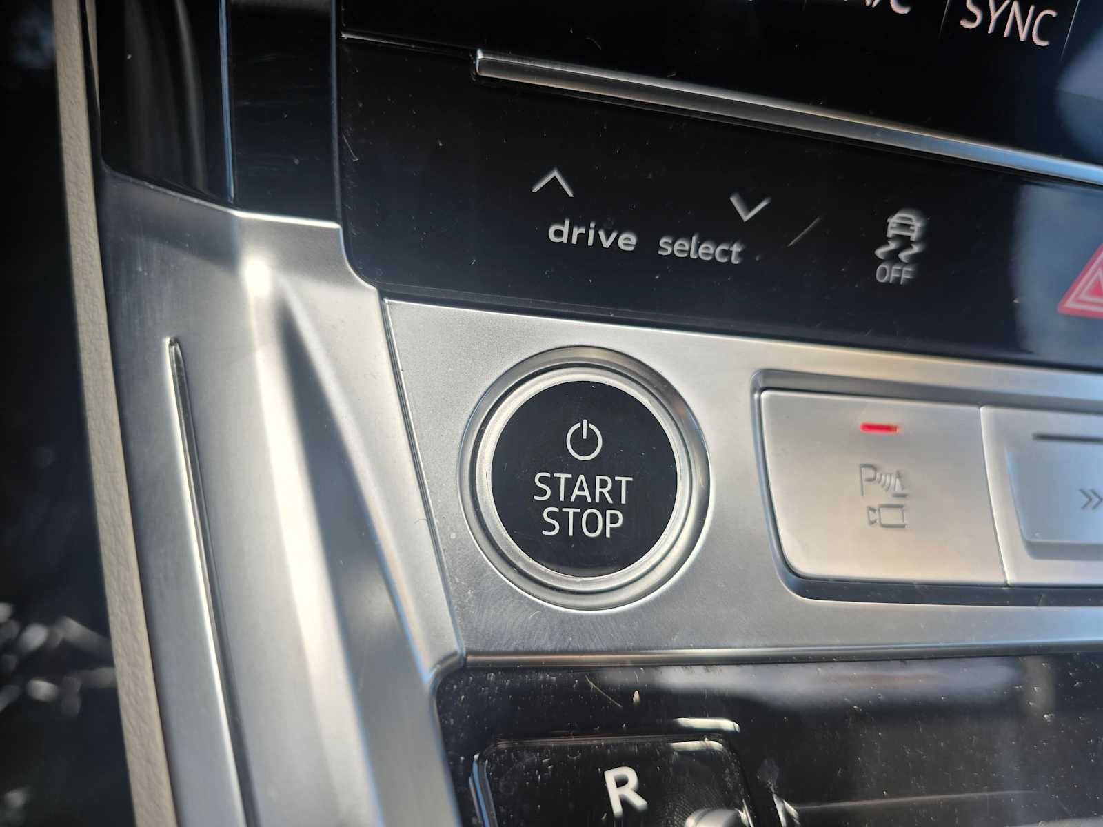 2024 Audi Q8 e-tron Prestige