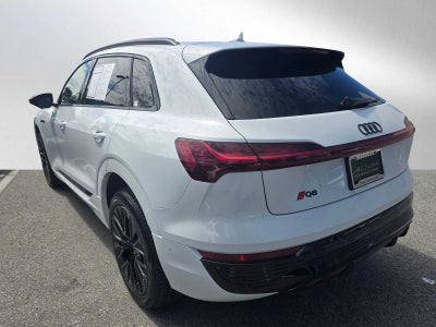 2024 Audi Q8 e-tron Prestige