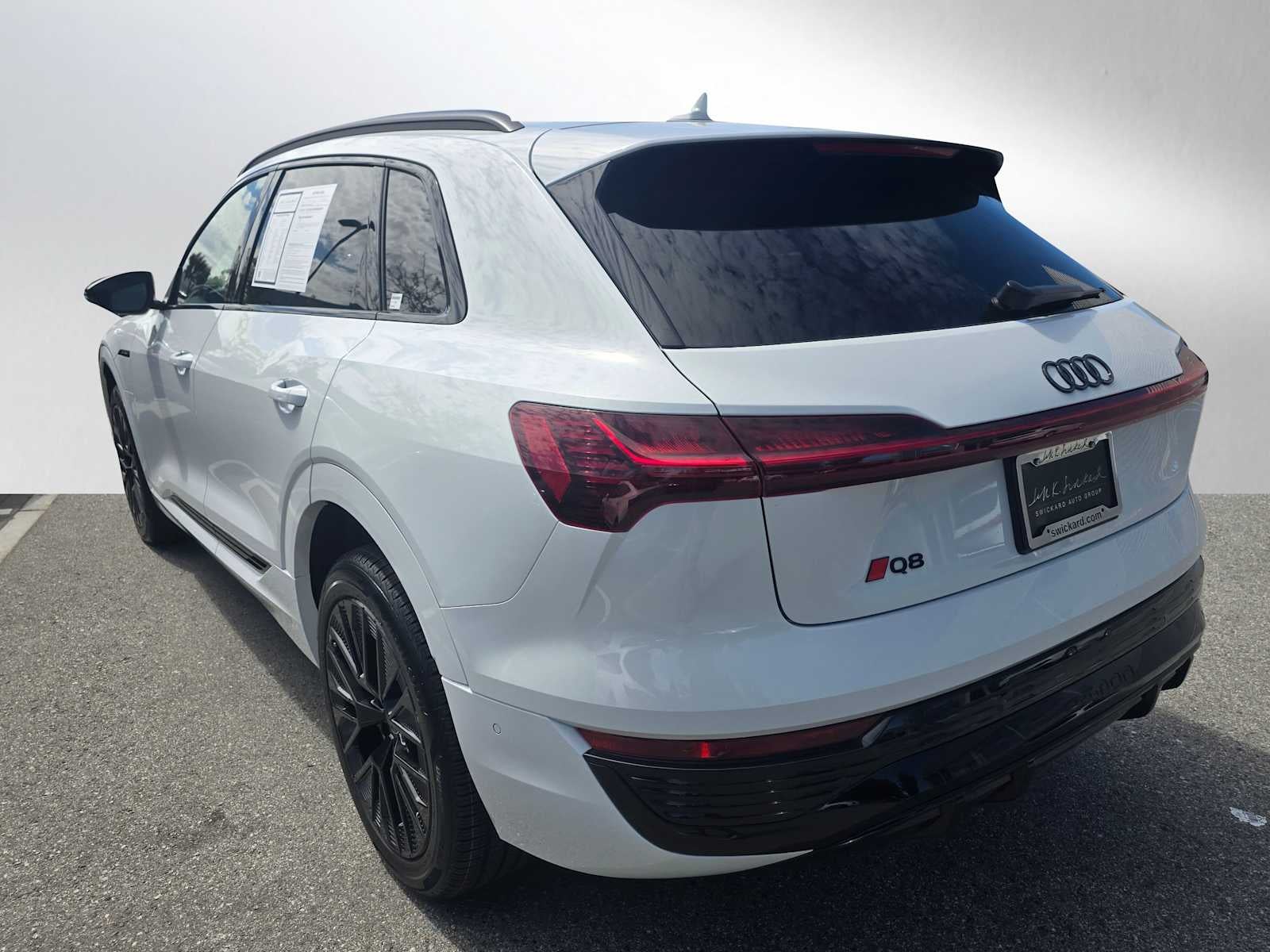 2024 Audi Q8 e-tron Prestige