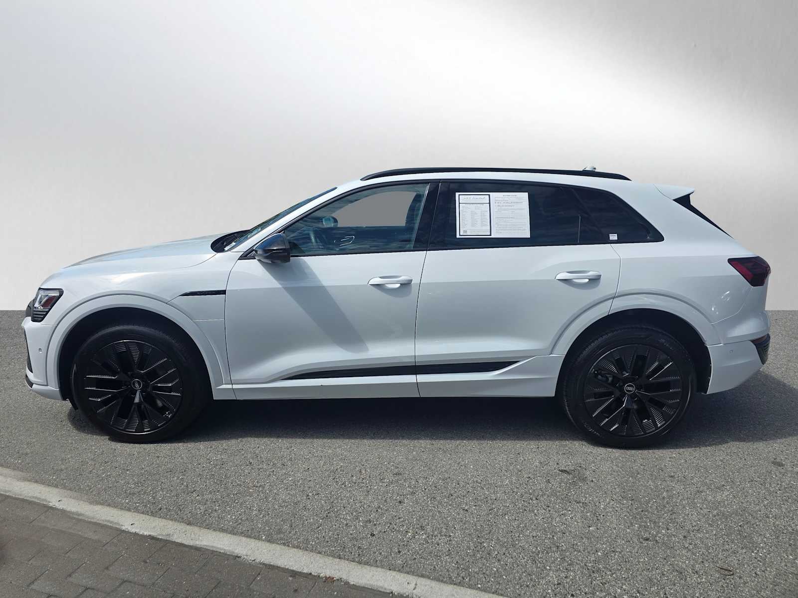 2024 Audi Q8 e-tron Prestige
