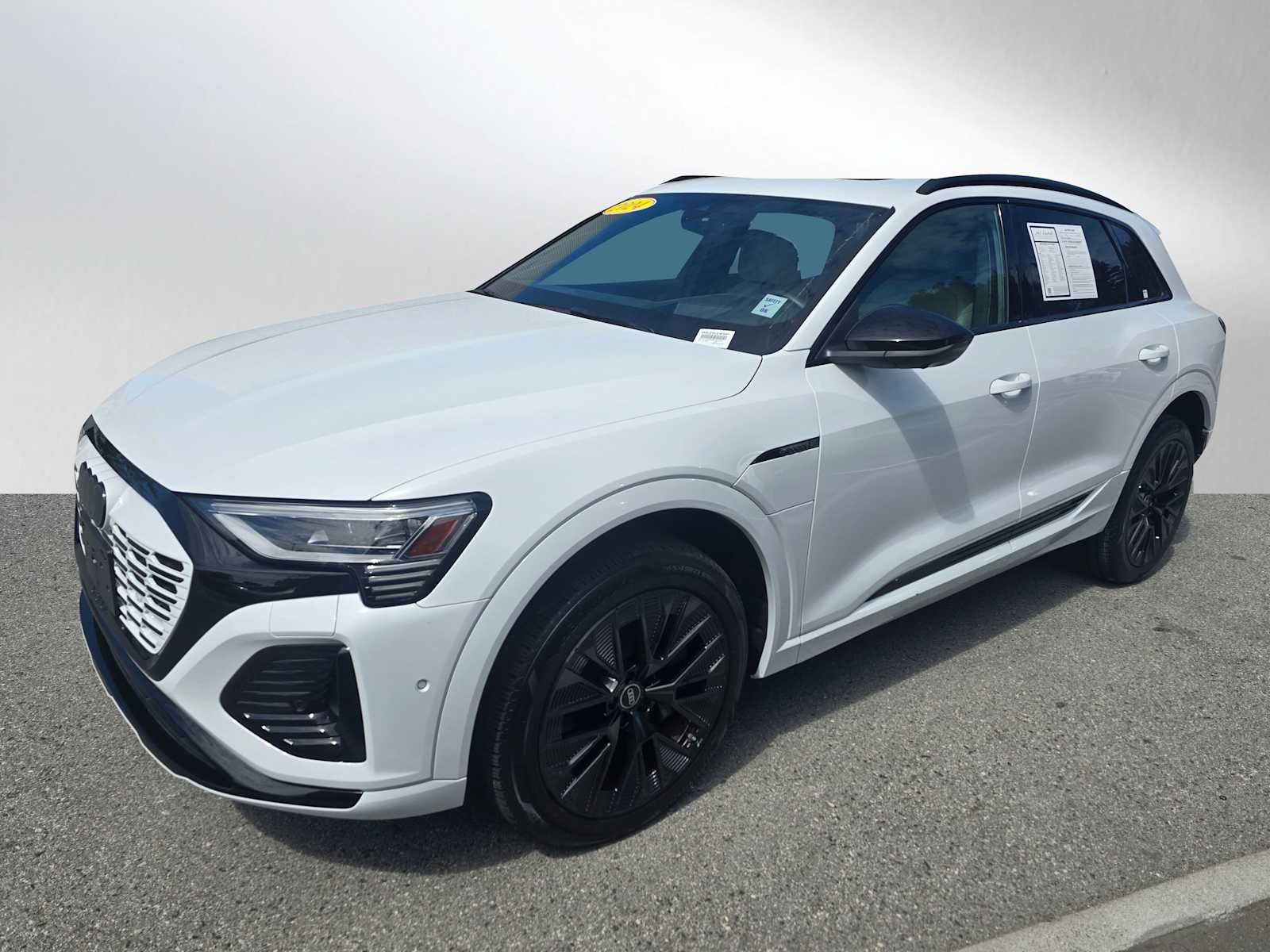 2024 Audi Q8 e-tron Prestige