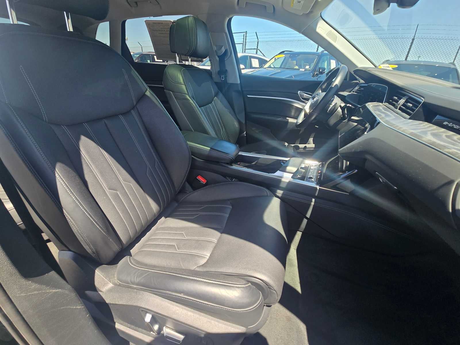 2024 Audi Q8 e-tron Prestige