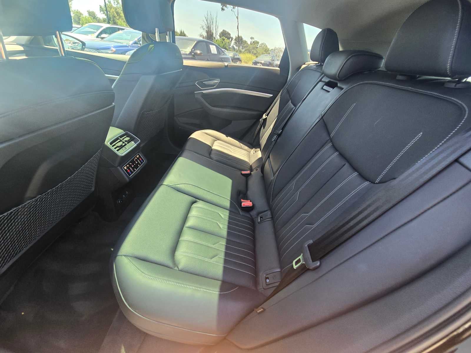 2024 Audi Q8 e-tron Prestige