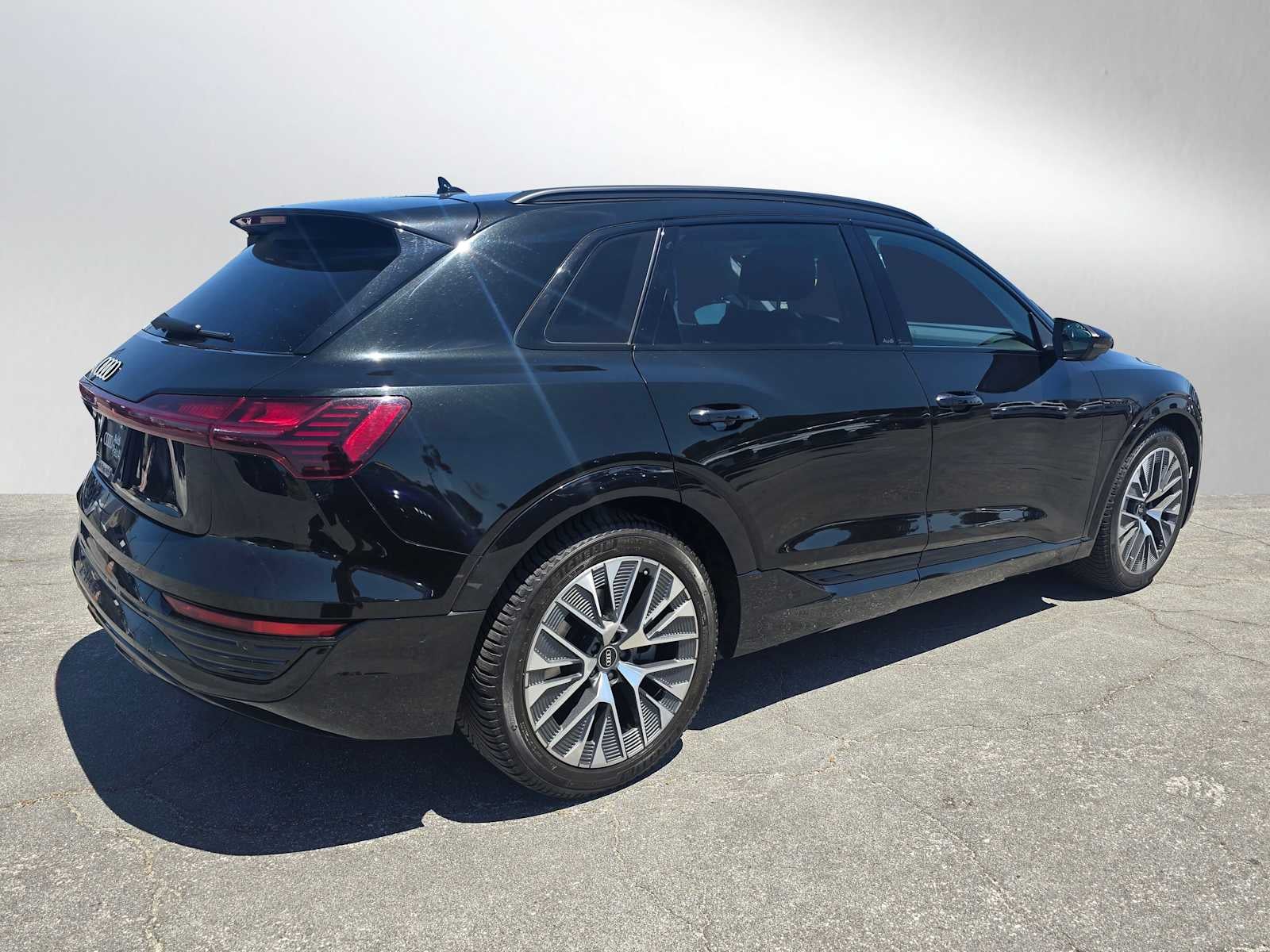 2024 Audi Q8 e-tron Prestige
