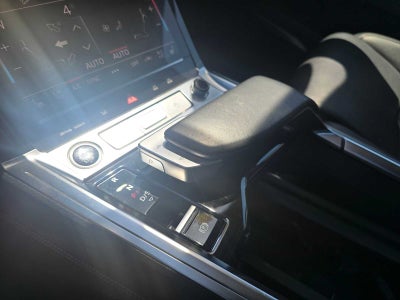 2024 Audi Q8 e-tron Prestige