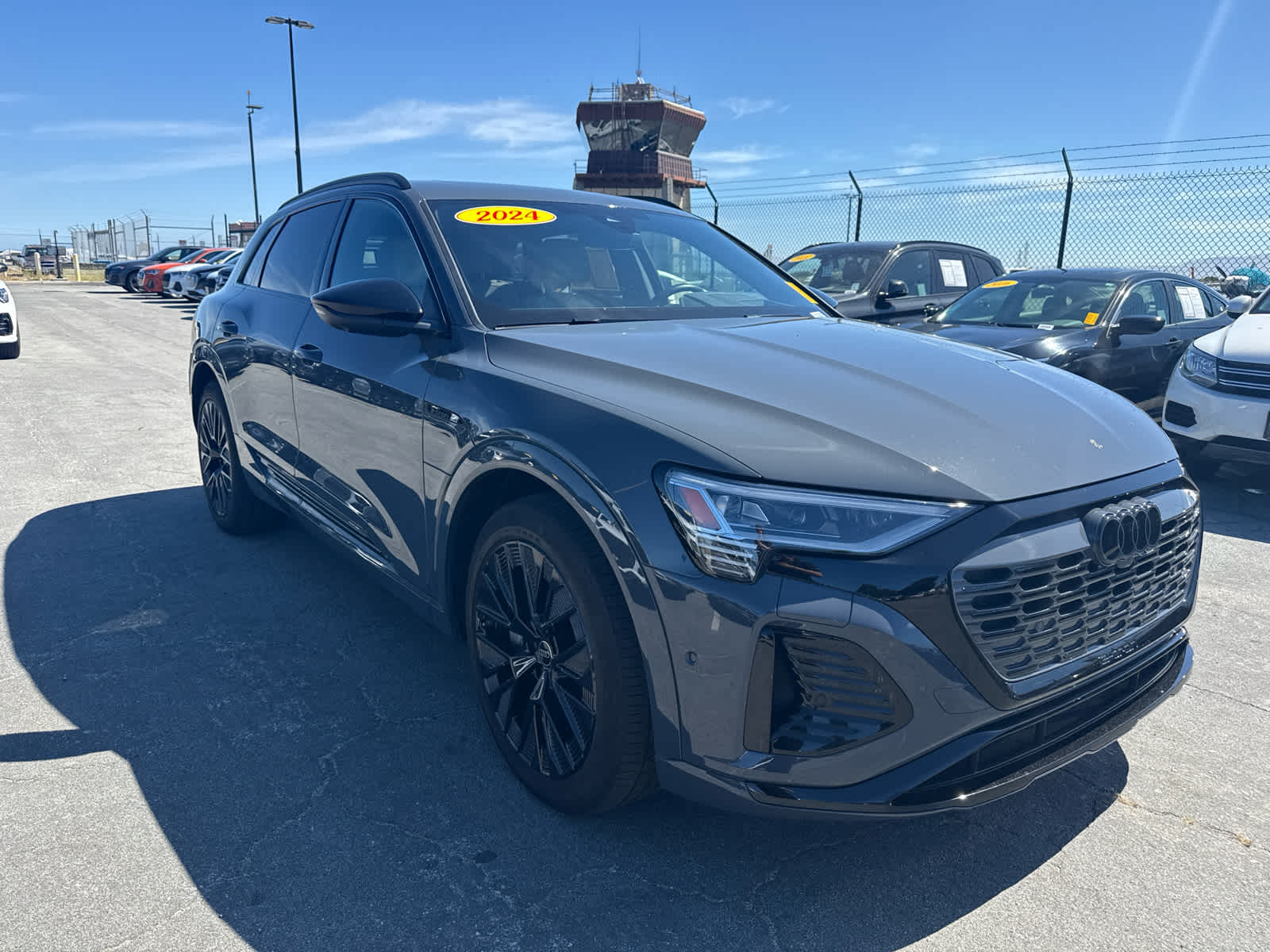 2024 Audi Q8 e-tron Prestige