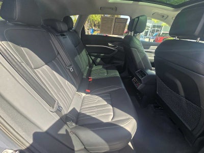 2024 Audi Q8 e-tron Prestige