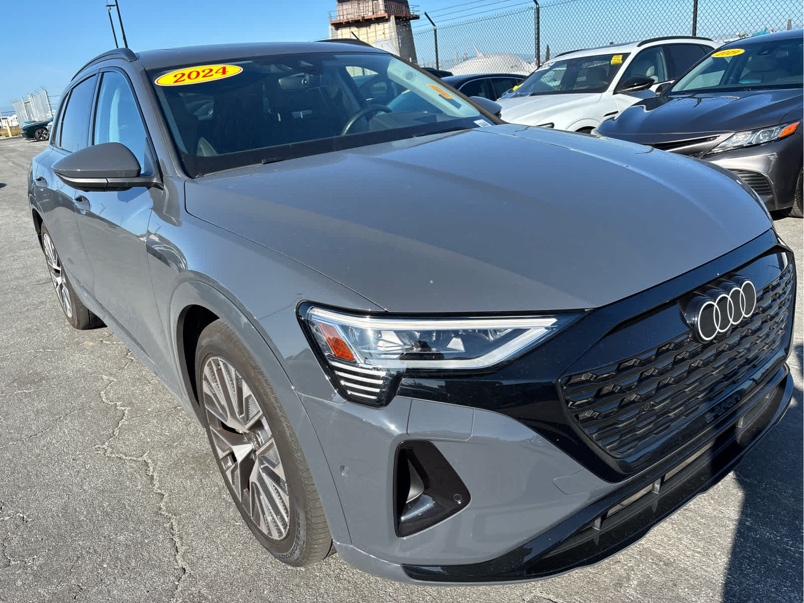 2024 Audi Q8 e-tron Prestige