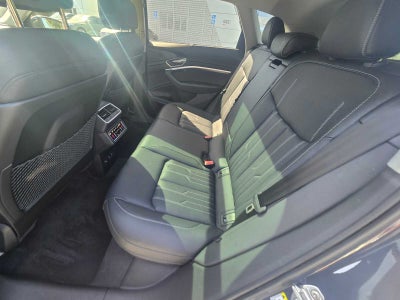 2024 Audi Q8 e-tron Prestige