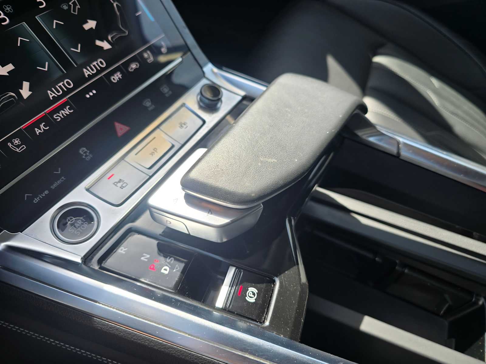 2024 Audi Q8 e-tron Prestige