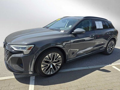 2024 Audi Q8 e-tron Prestige