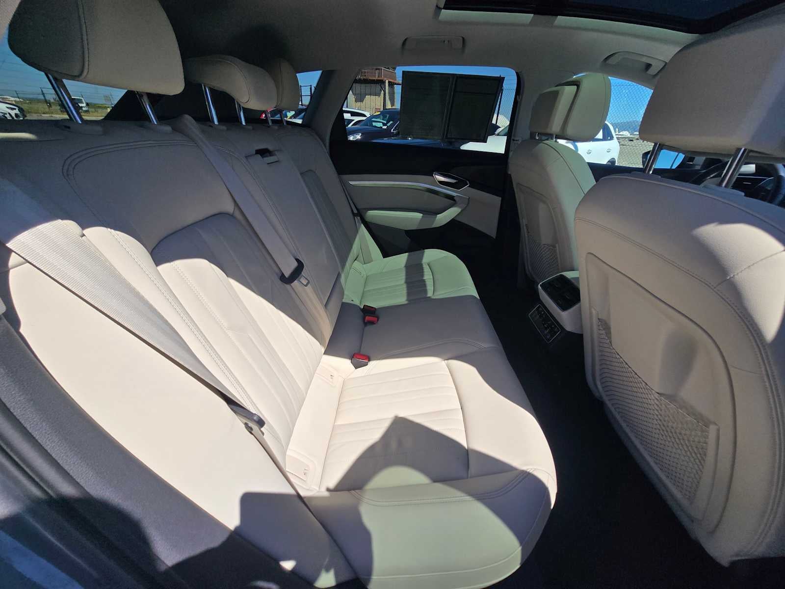 2023 Audi e-tron Premium