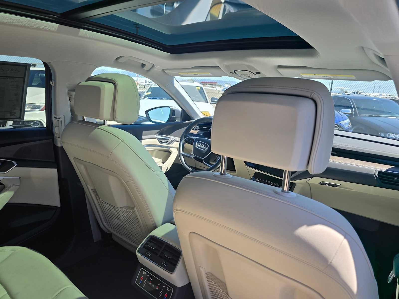 2023 Audi e-tron Premium