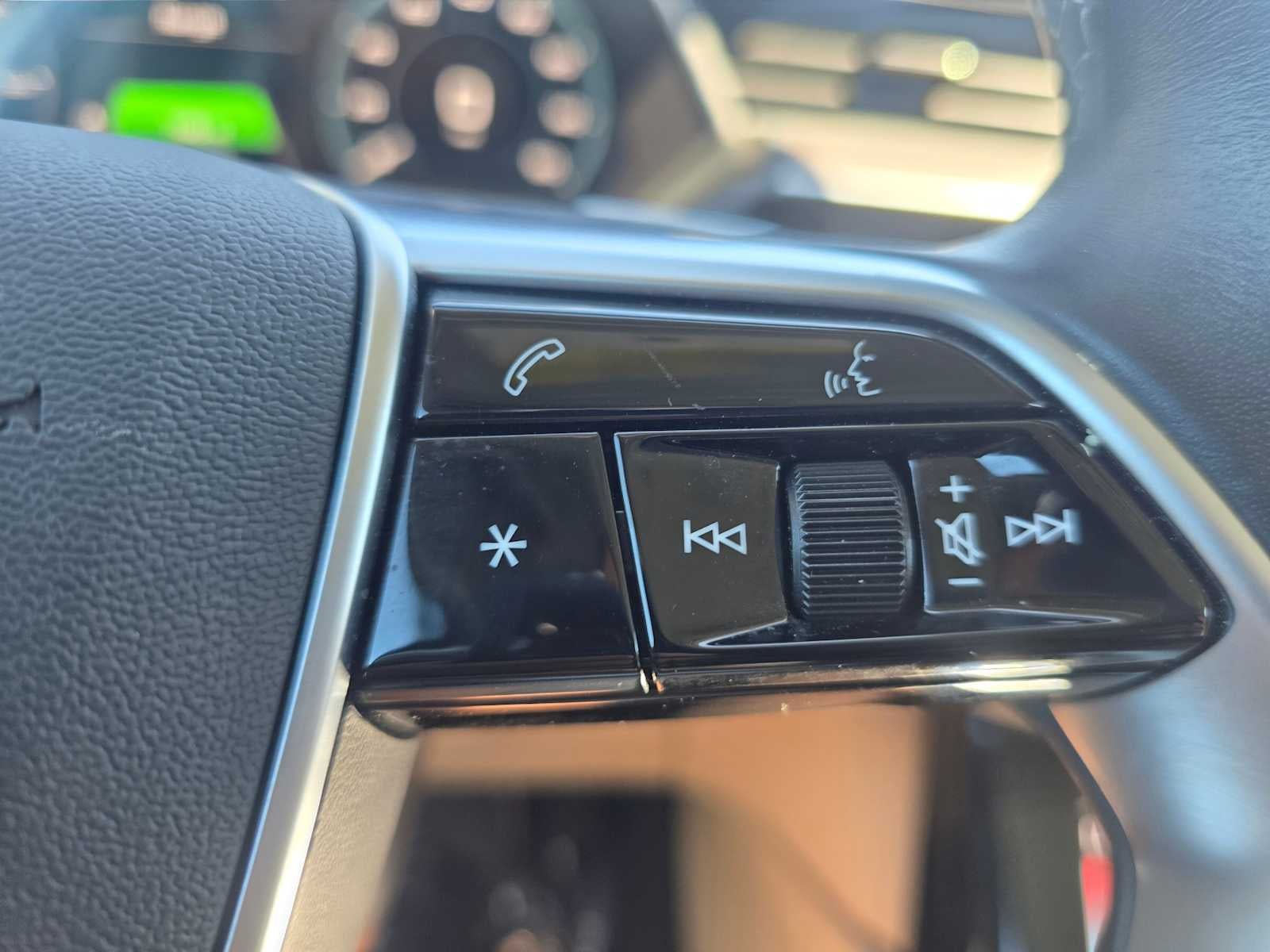 2023 Audi e-tron Premium