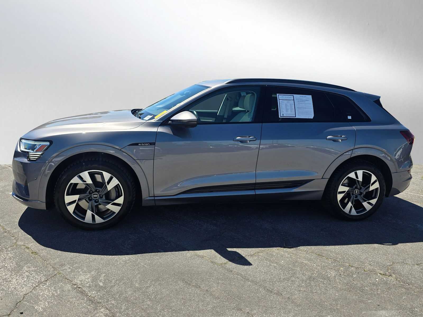 2023 Audi e-tron Premium