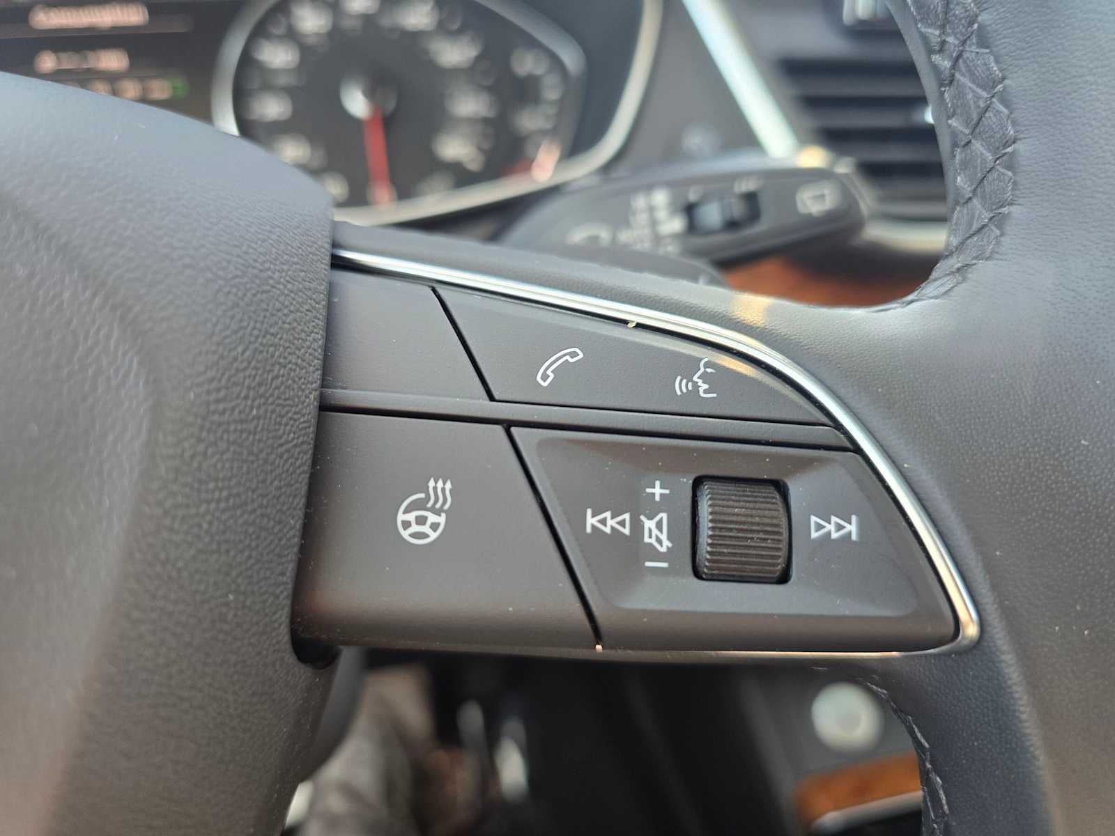 2023 Audi Q5 Premium