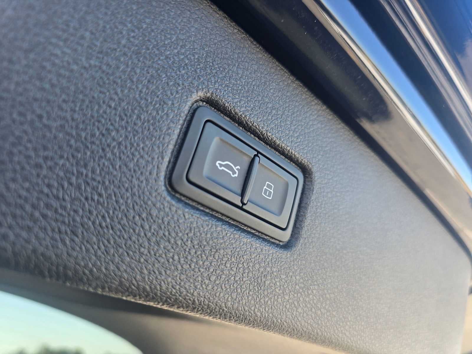 2023 Audi Q7 Premium