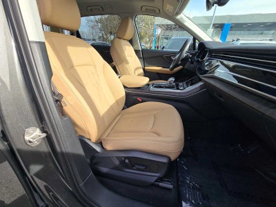 2025 Audi Q7 Premium