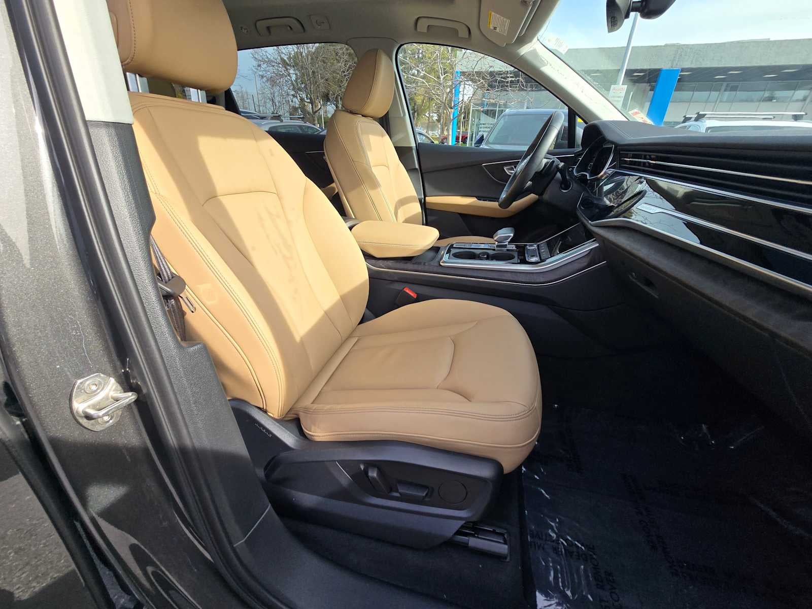 2025 Audi Q7 Premium