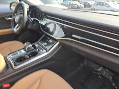 2025 Audi Q7 Premium