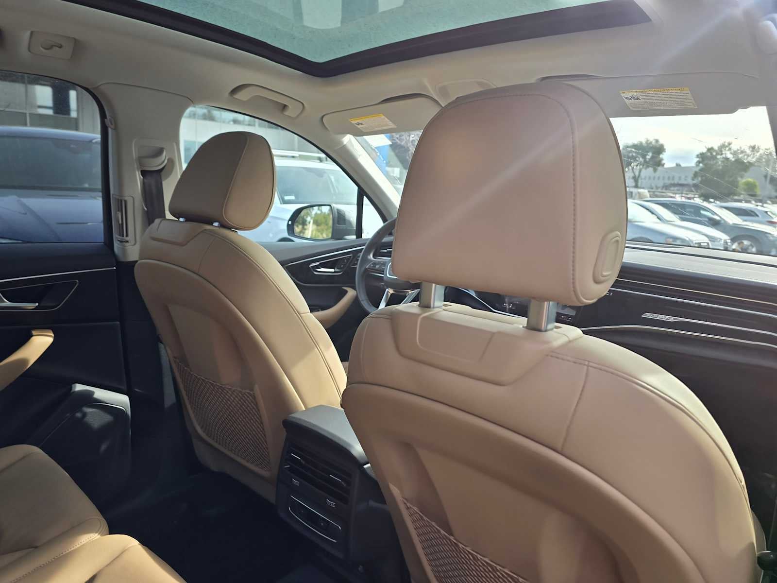 2025 Audi Q7 Premium