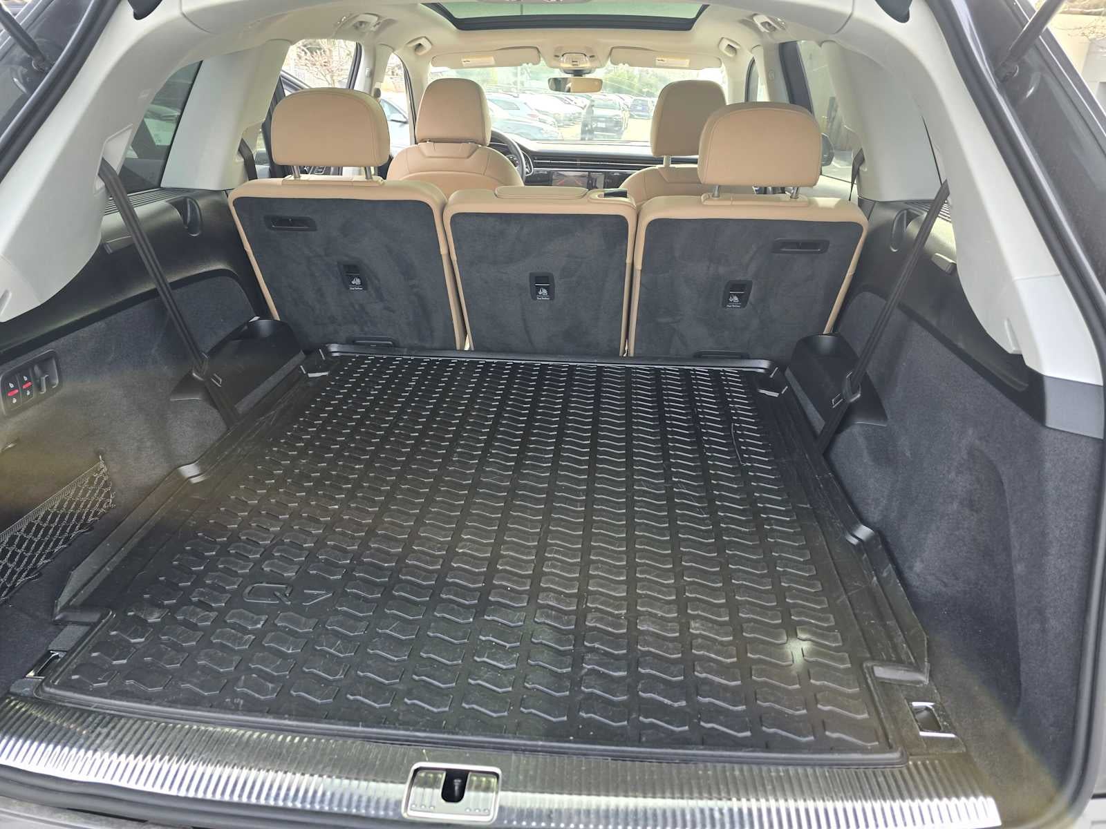 2025 Audi Q7 Premium