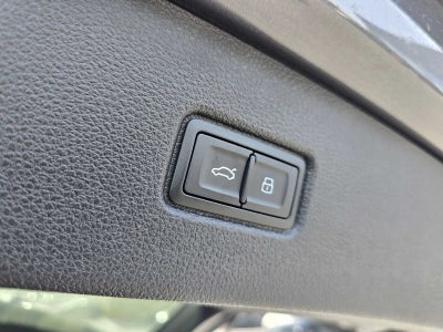 2025 Audi Q7 Premium