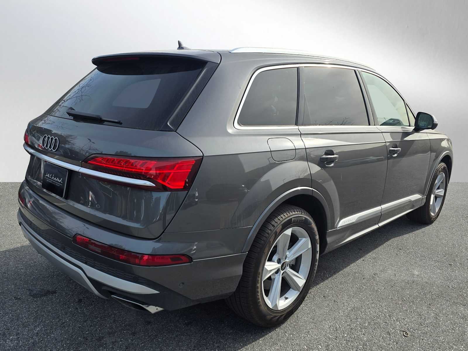2025 Audi Q7 Premium