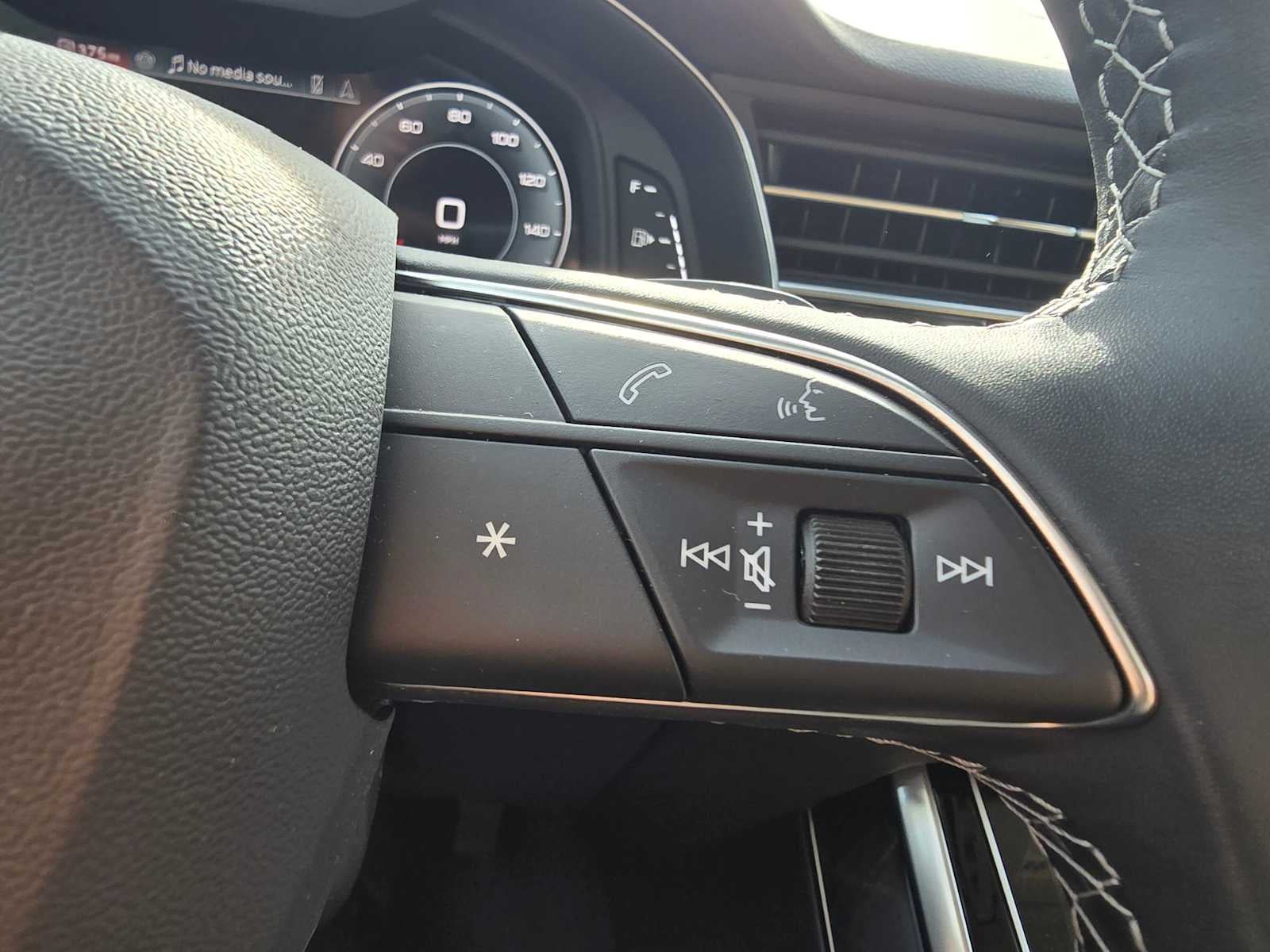 2025 Audi Q7 Premium