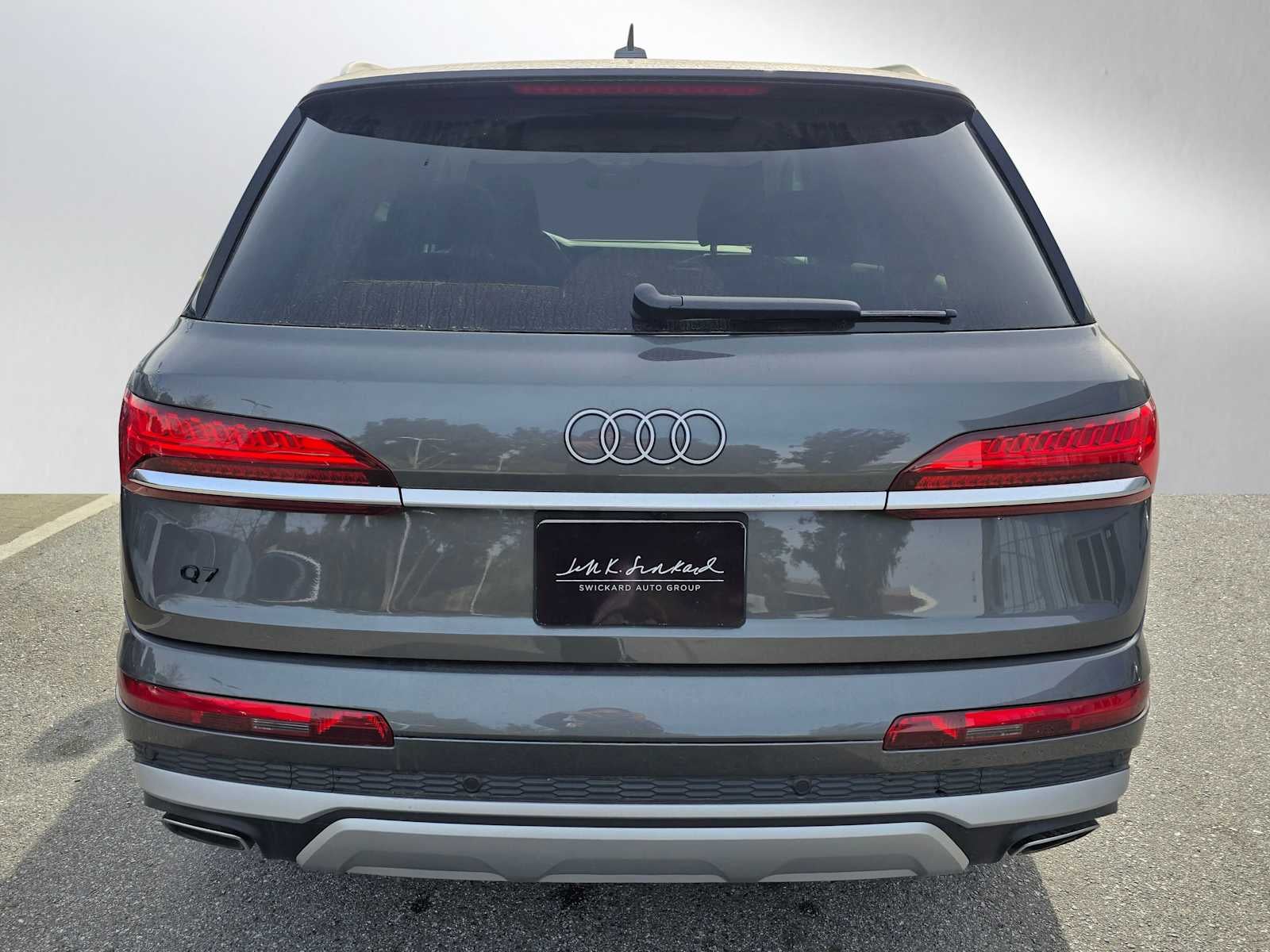 2025 Audi Q7 Premium