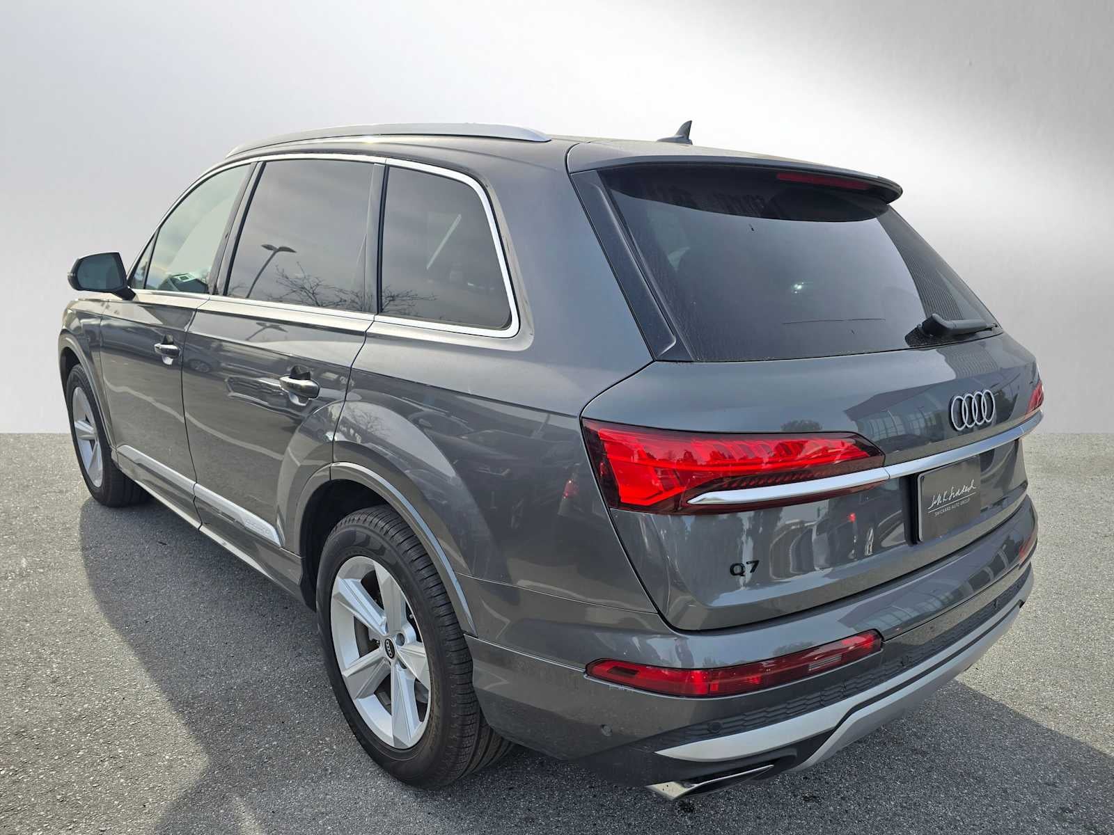 2025 Audi Q7 Premium