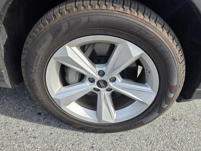 2025 Audi Q7 Premium