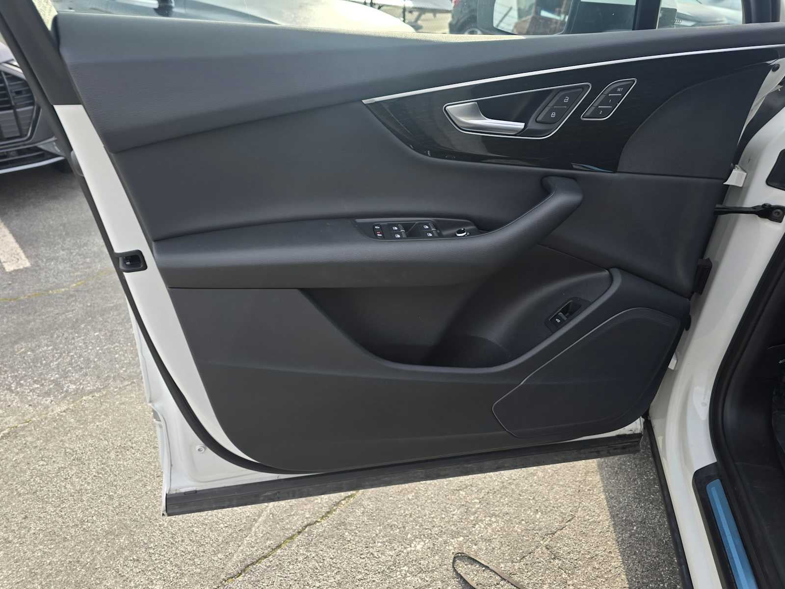 2024 Audi Q7 Premium