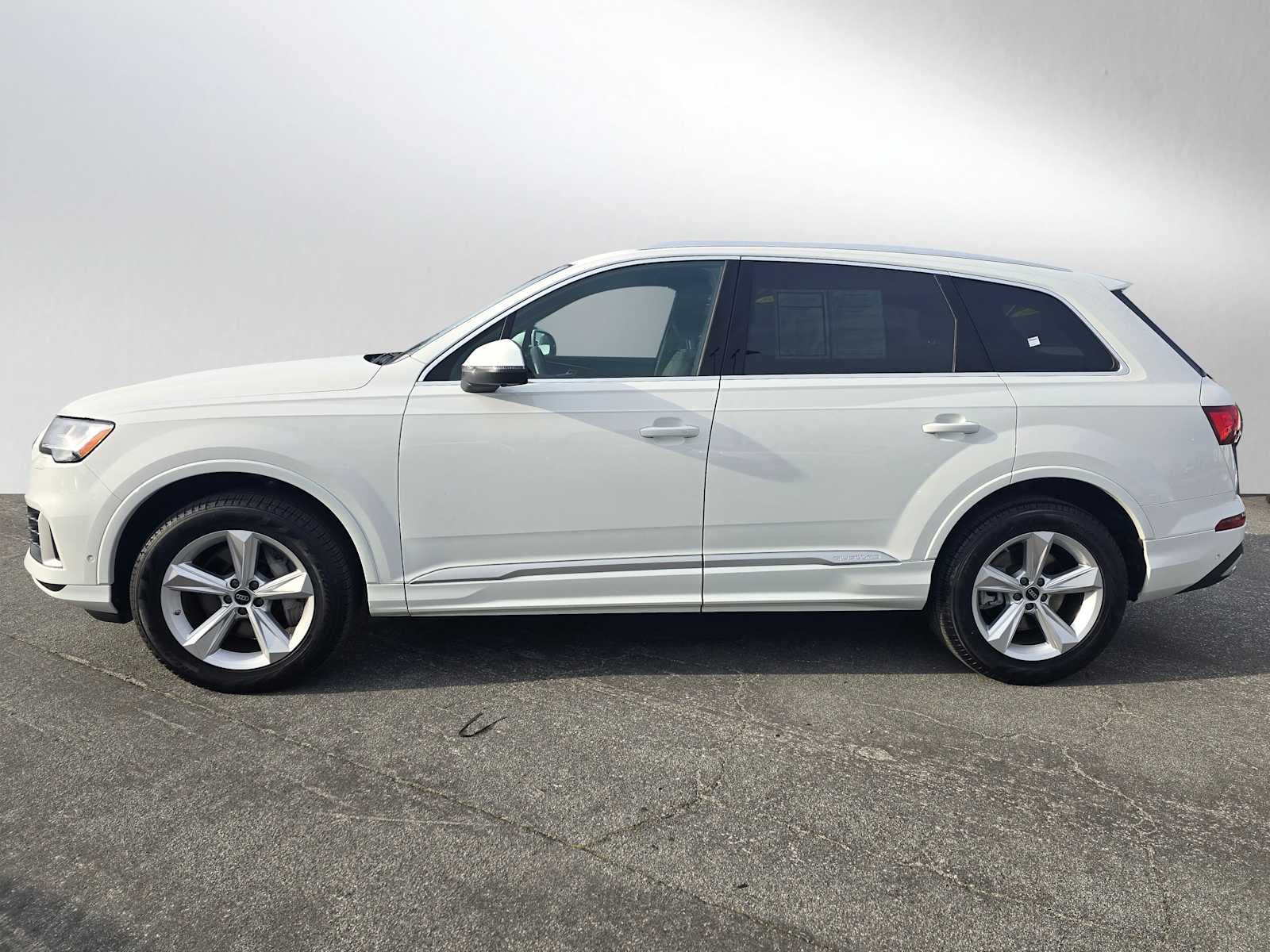 2024 Audi Q7 Premium