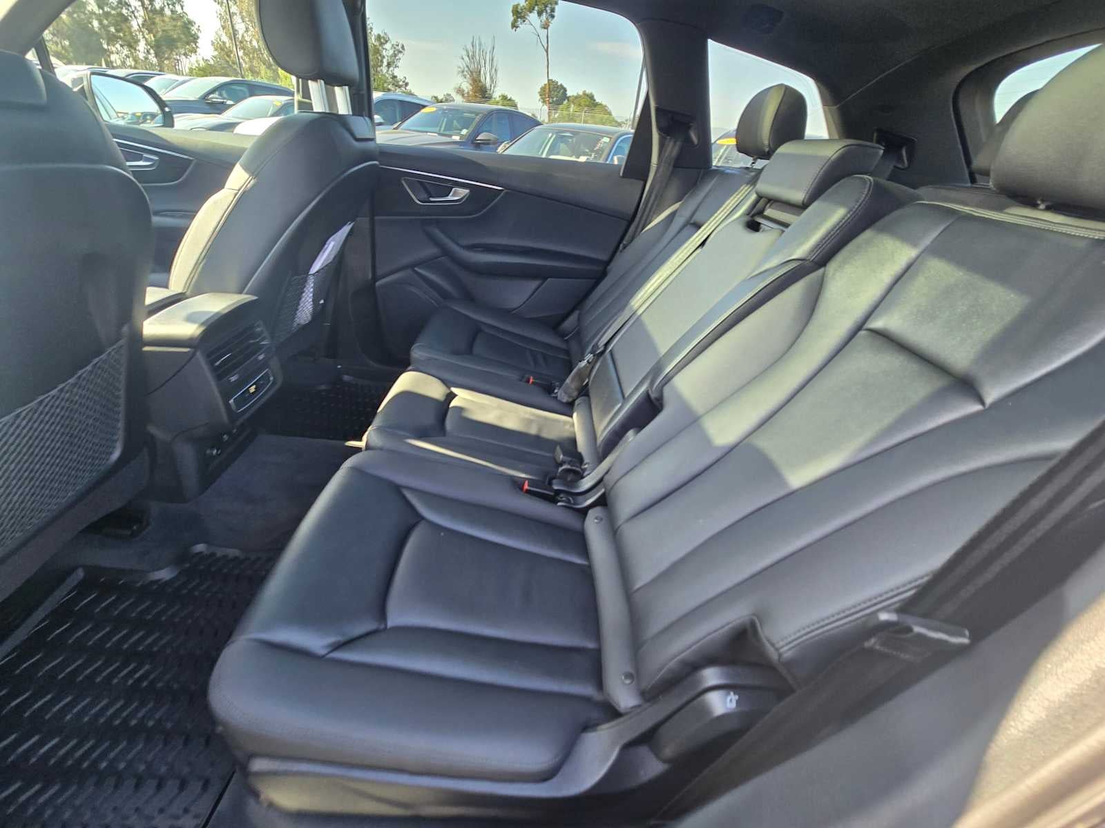 2024 Audi Q7 Premium