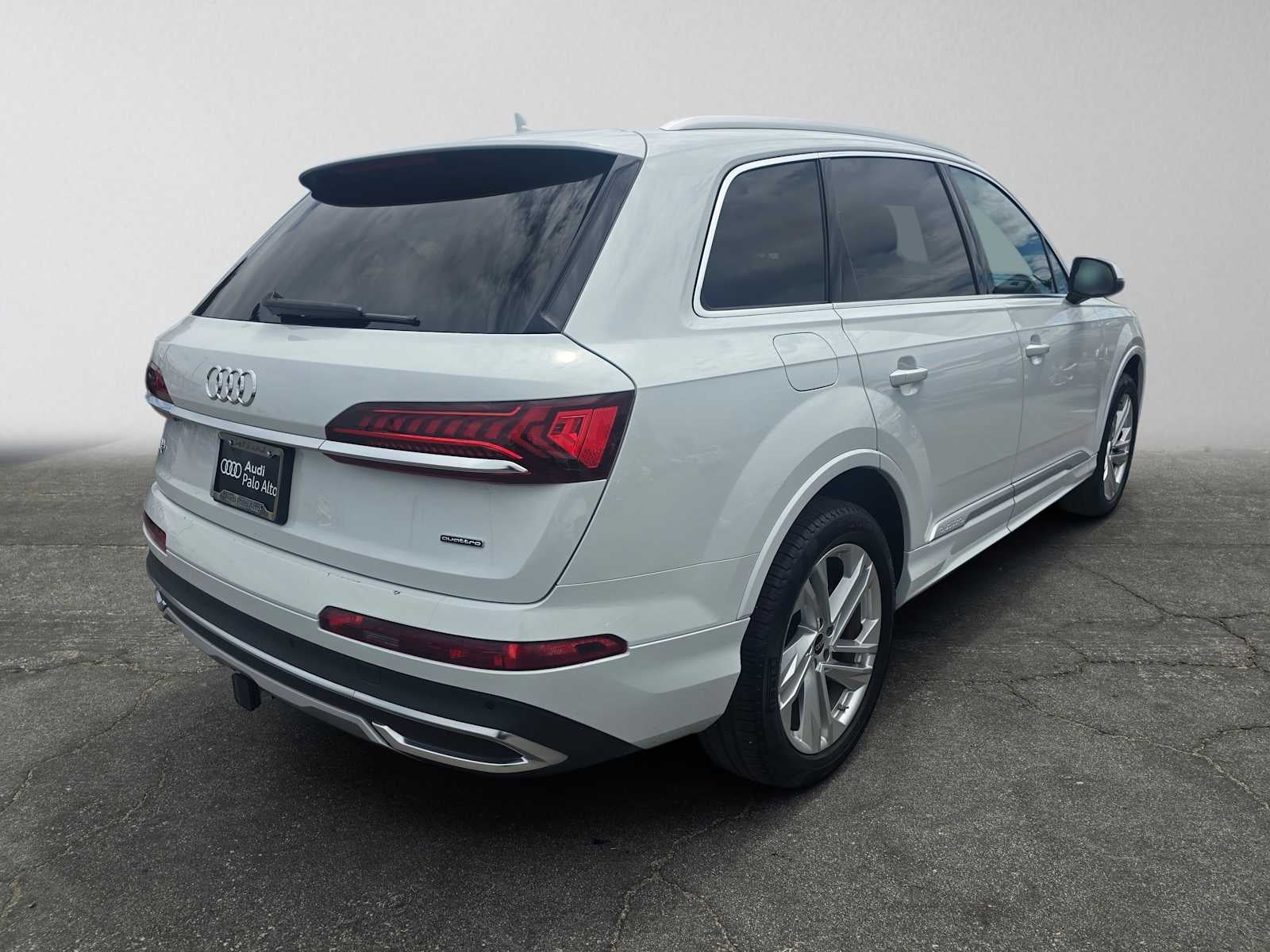 2023 Audi Q7 Premium