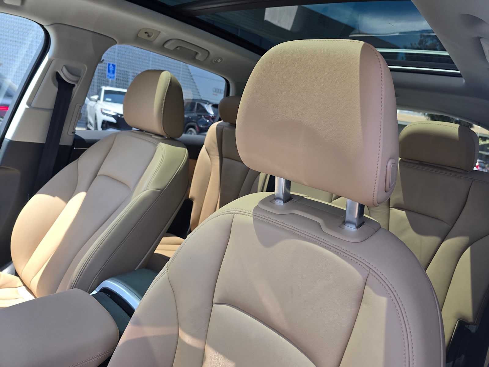 2023 Audi Q7 Premium
