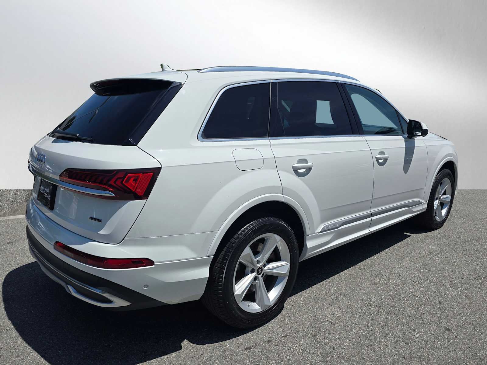 2023 Audi Q7 Premium