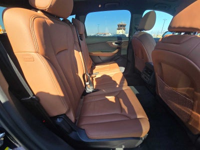 2025 Audi Q7 Premium