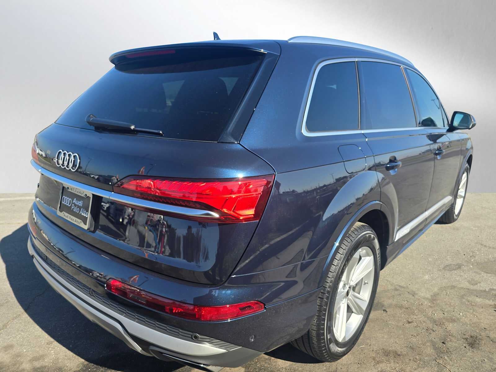 2025 Audi Q7 Premium