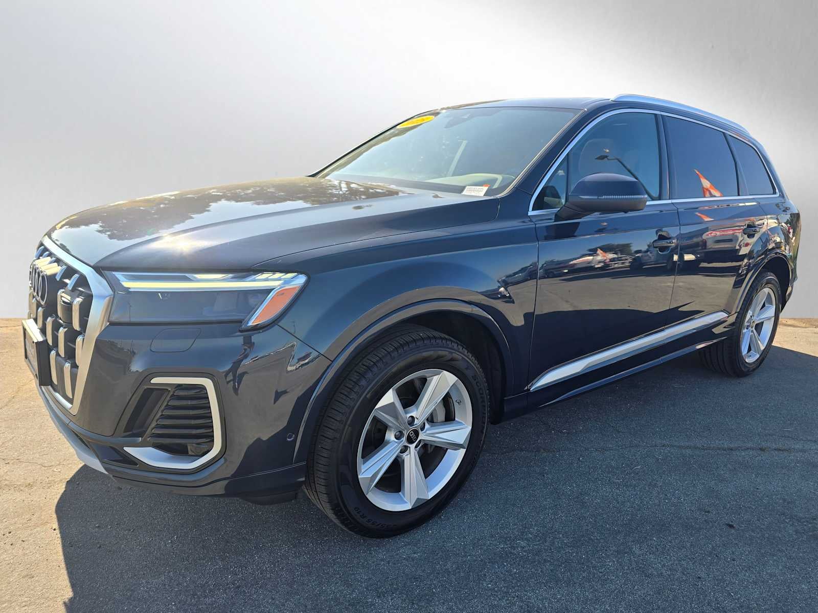2025 Audi Q7 Premium