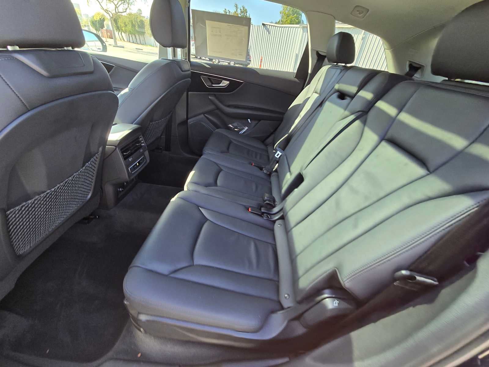 2024 Audi Q7 Premium