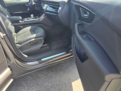 2025 Audi Q7 Premium