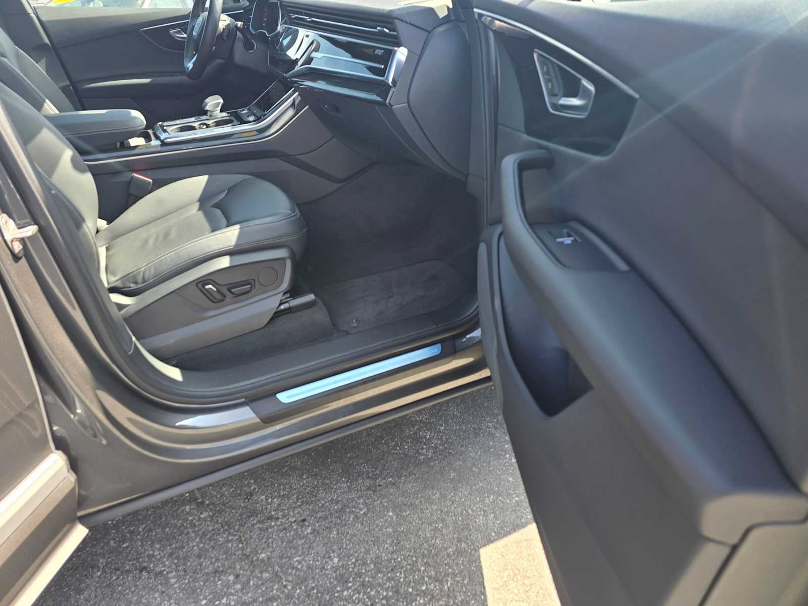 2025 Audi Q7 Premium