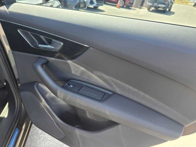 2025 Audi Q7 Premium